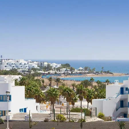 Villa Puerto Del Carmen Sleeps 12 With Pool Air Con And Wifi *