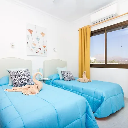 Puerto Del Carmen Sleeps 12 With Pool Air Con And Wifi Villa