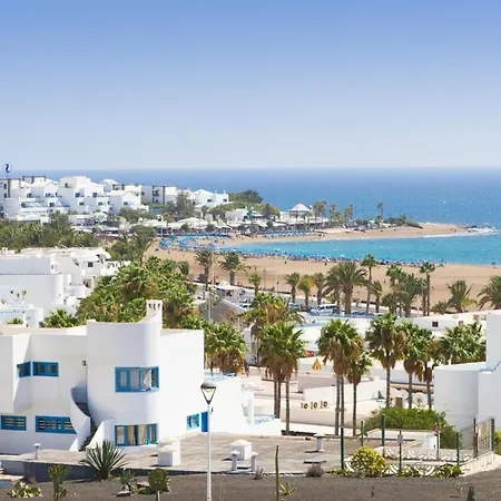 Puerto Del Carmen Sleeps 12 With Pool Air Con And Wifi ヴィラ プエルト・デル・カルメン